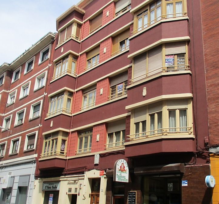 Art Decó de Gijón en la calle Luanco 16