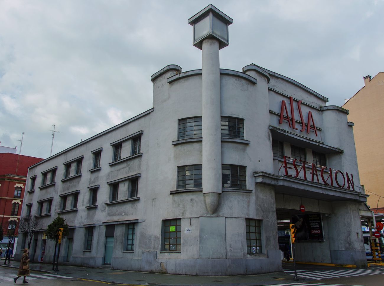 Art Decó de Gijón es la Streamline Moderne Estación ALSA