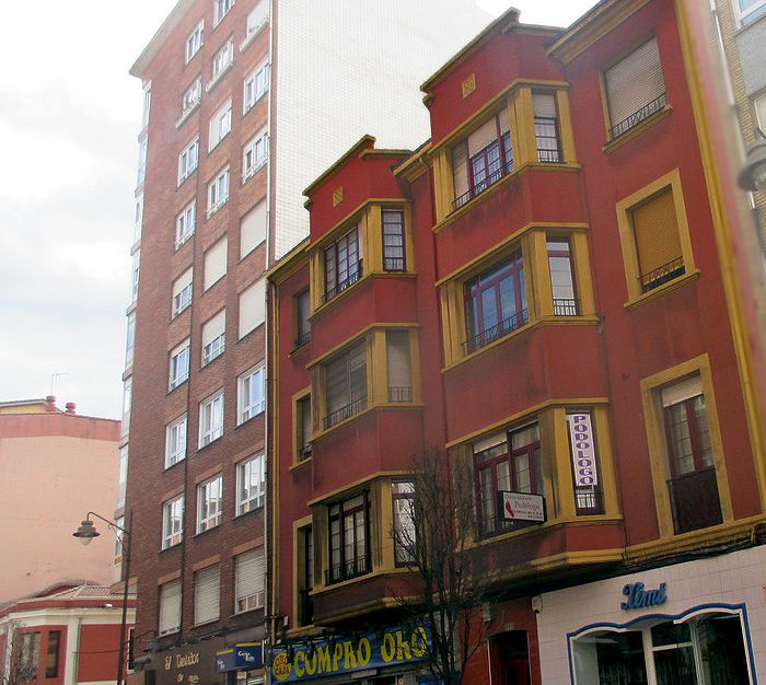 Avenida de Galicia 101 es Art Decó en Gijón