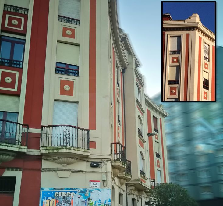 Plaza del General Riego 1 es Art Decó en Gijón