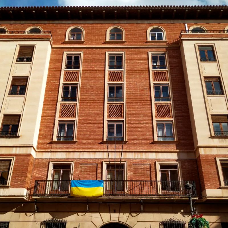 Arquitectura de Teruel. Casa Sindical en la plaza de la Catedral