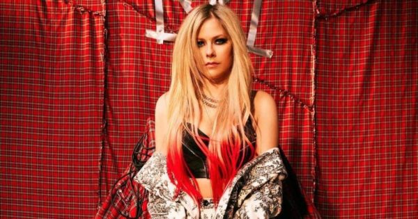 Crítica disco Love Sux de Avril Lavigne