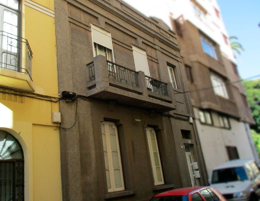 Calle San Vicente Ferrer, 93