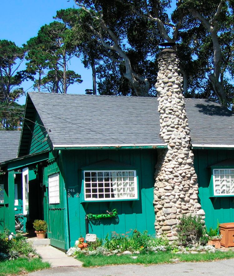Arquitectura LGTBIAQ, el 246 Chestnut Street, Pacific Grove